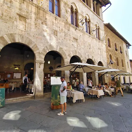 Capricorni * Massa Marittima